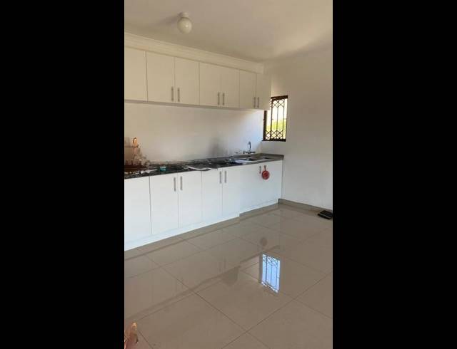 3 BEDROOM PROPERTY TO RENT IN LONGCROFT